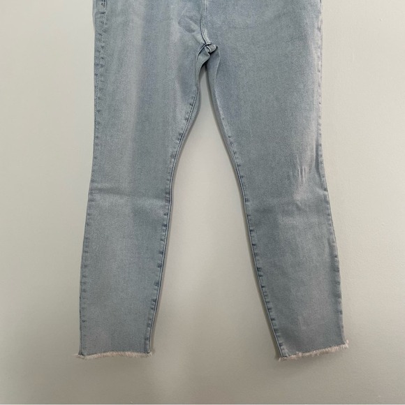 NWT Good American Good Legs Crop Long Fray Hem Jeans size 18 Blue669 - Picture 7 of 9